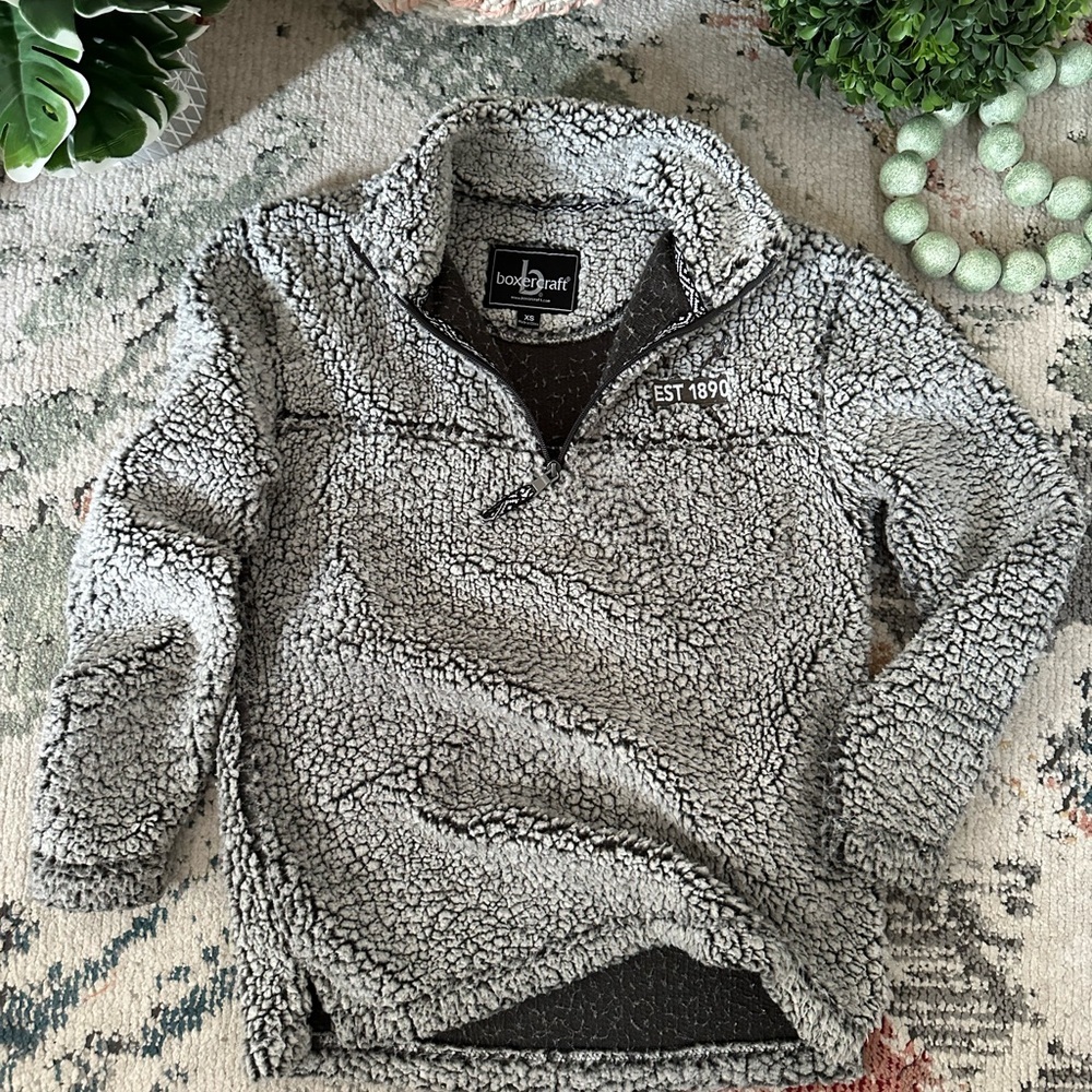 Gray Sherpa Pullover - Picture 9 of 14